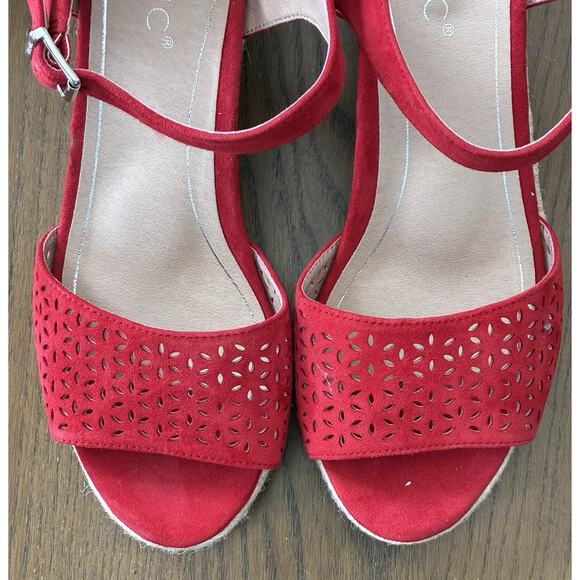 NWOB Vionic Women's Tulum Ariel Cherry Red Wedge Sandal Size 10 Open Toes - Picture 6 of 8